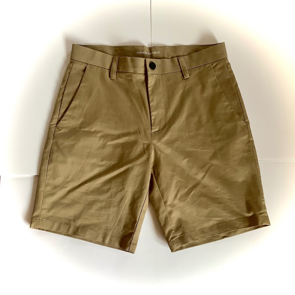 BANANA REPUBLIC Classic Walking Shorts